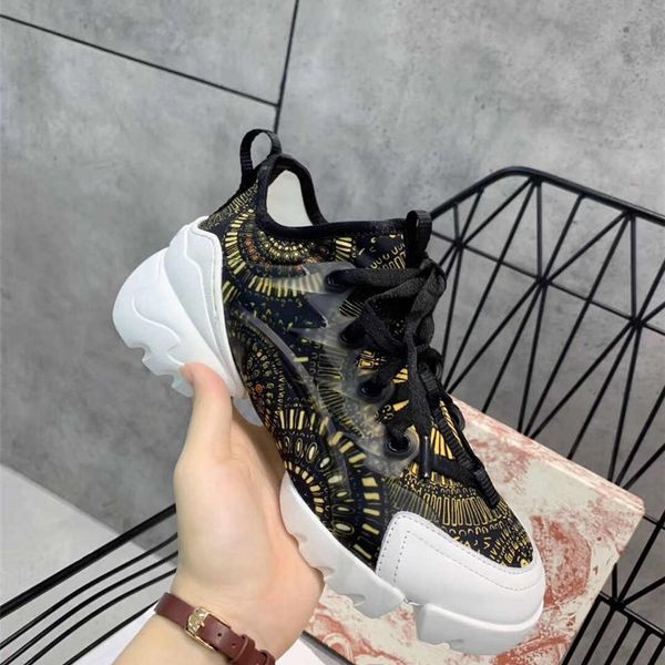 2020 designer luxury shoes sneaker luxury designer women shoes neoprene grosgrain ribbon d- connect sneakers lady fireworks printing, Black
2020 designer luxury shoes sneaker luxury designer women shoes neoprene grosgrain ribbon d- connect sneakers lady fireworks printing, Black
