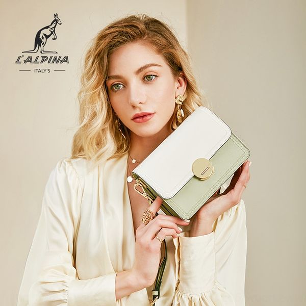 l'alpina alpina 2020 cowhide contrast color simple all-match messenger shoulder shoulder bag women's bag 
l'alpina alpina 2020 cowhide contrast color simple all-match messenger shoulder shoulder bag women's bag