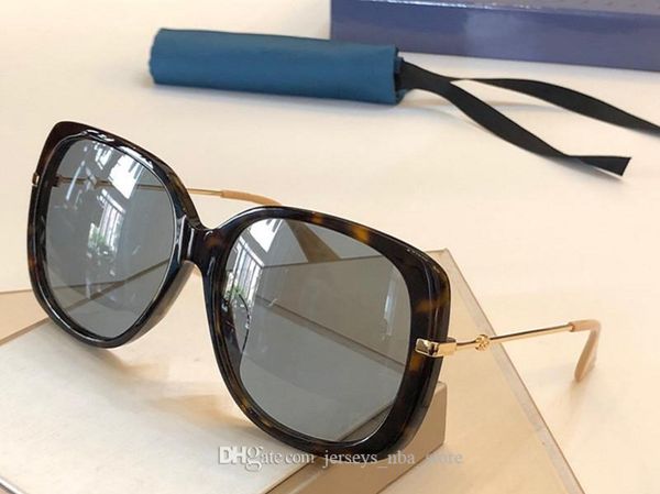 fashion women designer sunglasses 0511s square big frame summer generous style mixed color frame uv protection lens 0511 02, White;black
fashion women designer sunglasses 0511s square big frame summer generous style mixed color frame uv protection lens 0511 02, White;black