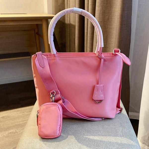 new designer bag nylon canvas handbags ladies bags cross body bags shoulder bags wallet classic style ladies tote bag
new designer bag nylon canvas handbags ladies bags cross body bags shoulder bags wallet classic style ladies tote bag