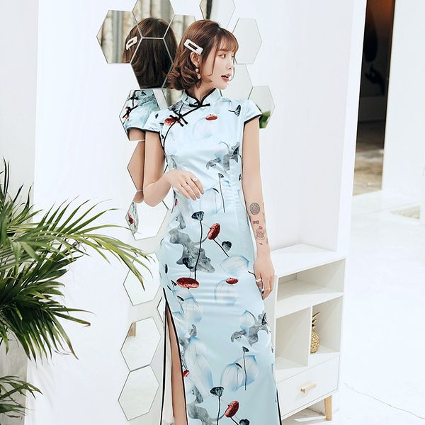 sexy high split qipao long elegant lady blue print вечерние платья партии урожай мандарин воротник cheongsam негабаритные 4xl vestidos, Red
sexy high split qipao long elegant lady blue print вечерние платья партии урожай мандарин воротник cheongsam негабаритные 4xl vestidos, Red