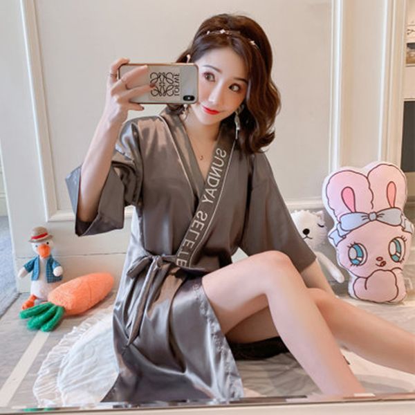 pajama women's summer thin ice silk short sleeve lovely simulation silk spring and autumn household clothing nightgown letter, Black;red
pajama women's summer thin ice silk short sleeve lovely simulation silk spring and autumn household clothing nightgown letter, Black;red