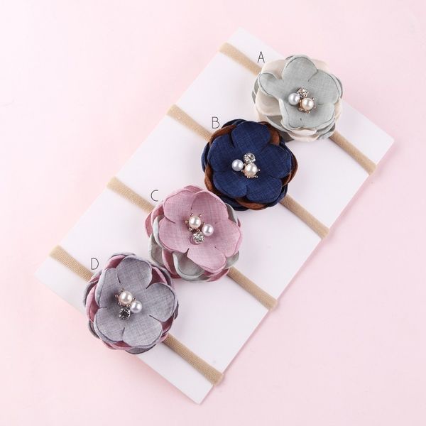 20pcs/lot mini layered flower headband matching sparking rhinestones nylon hair band cute headband for babys, Slivery;white
20pcs/lot mini layered flower headband matching sparking rhinestones nylon hair band cute headband for babys, Slivery;white