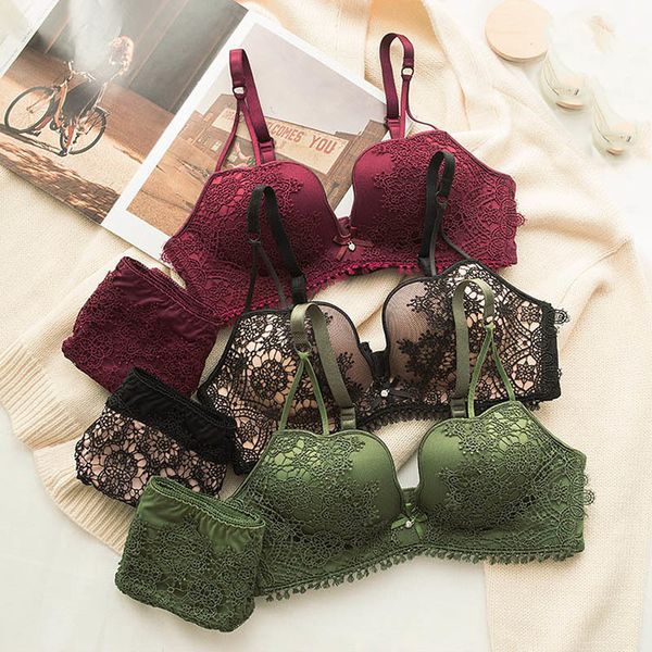wasteheart women fashion red green lace trim straps bralette cotton panties push up bra sets underwear lingerie sets a b, Red;black
wasteheart women fashion red green lace trim straps bralette cotton panties push up bra sets underwear lingerie sets a b, Red;black