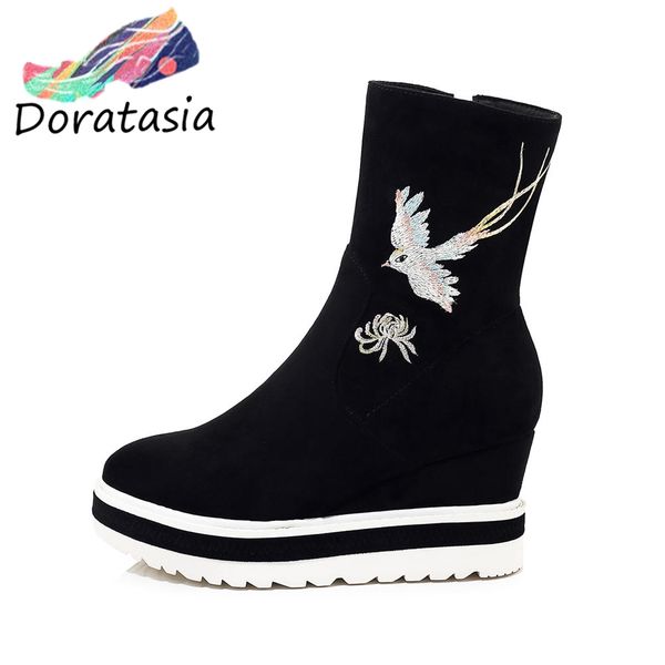 2019 fashion embroidery wedges high heels boots female shoes woman winter comfortable ankle boots women shoes, Black
2019 fashion embroidery wedges high heels boots female shoes woman winter comfortable ankle boots women shoes, Black