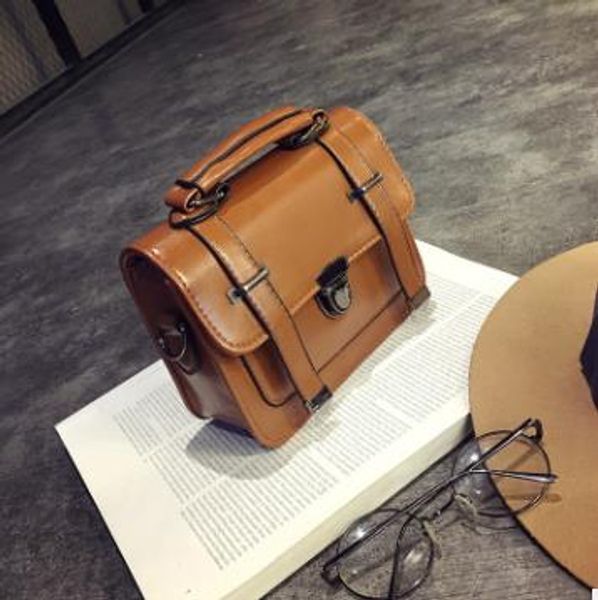 2020 новое прибытие коммуникатор ретро женская сумка wild tide плечо сумки стрелка подключи тип замка малая площадь сумка 
2020 новое прибытие коммуникатор ретро женская сумка wild tide плечо сумки стрелка подключи тип замка малая площадь сумка