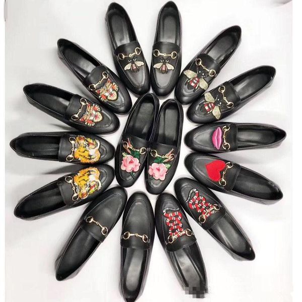 luxury genuine leather and flat shoes 2018 spring and autumn season metal clasps women's shoes men and women flat heel designer single, Black
luxury genuine leather and flat shoes 2018 spring and autumn season metal clasps women's shoes men and women flat heel designer single, Black