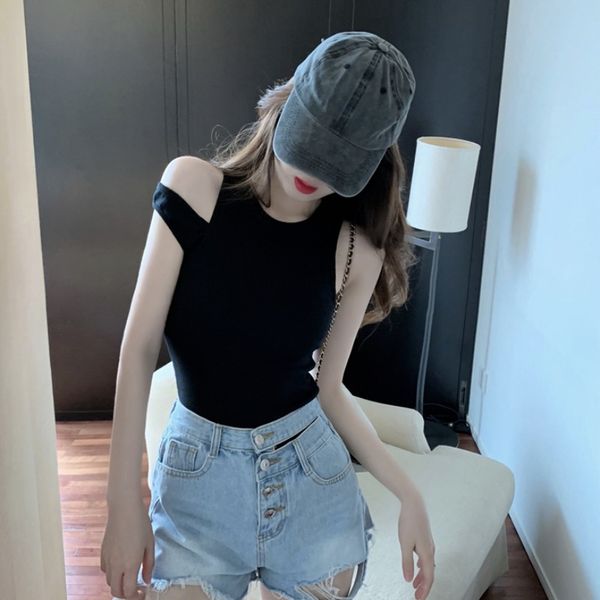 women dresses fashion womens clothing store all-match bottoming shirt cutout off-shoulder fake two-piece sleeveless design camisole fashion, Black;white
women dresses fashion womens clothing store all-match bottoming shirt cutout off-shoulder fake two-piece sleeveless design camisole fashion, Black;white