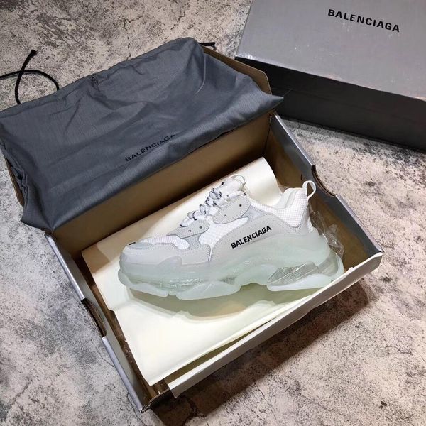 third generation paris triple s fashion casual sports shoes womens mens thick sole casual shoes father sport shoes 36-45e
third generation paris triple s fashion casual sports shoes womens mens thick sole casual shoes father sport shoes 36-45e