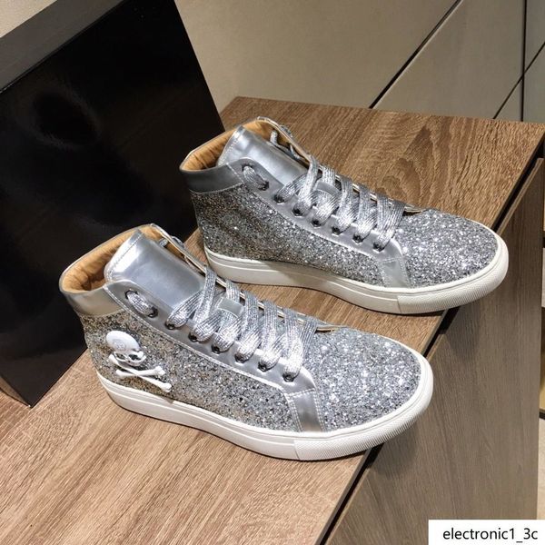 2019fy spring and autumn men s casual sports shoes high-belt travel sneakers, with micro-standard, with the original box fast delivery
2019fy spring and autumn men s casual sports shoes high-belt travel sneakers, with micro-standard, with the original box fast delivery