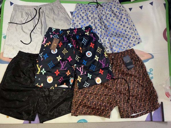 НОВЫЕ Летние Модные Шорты Новый дизайнер Доска Короткие Быстросохнущие SwimWear Печати Доска Пляж Брюки Мужчины Мужские Шорты для Плавания
НОВЫЕ Летние Модные Шорты Новый дизайнер Доска Короткие Быстросохнущие SwimWear Печати Доска Пляж Брюки Мужчины Мужские Шорты для Плавания