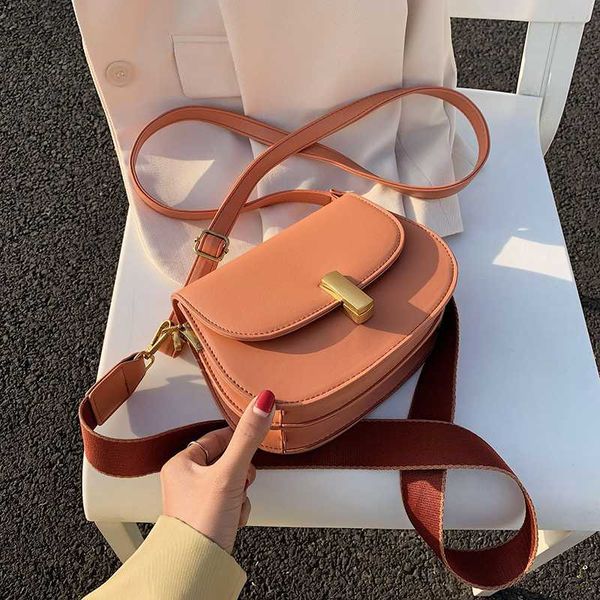 solid color saddle bag for women 2020 fashion crossbody bags female wide shoulder strap design shoulder handbags purse
solid color saddle bag for women 2020 fashion crossbody bags female wide shoulder strap design shoulder handbags purse