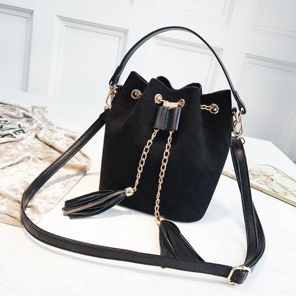 2020 black women suede shoulder bags tassel bucket bags for girls crossbody women's bag sac a main femme
2020 black women suede shoulder bags tassel bucket bags for girls crossbody women's bag sac a main femme