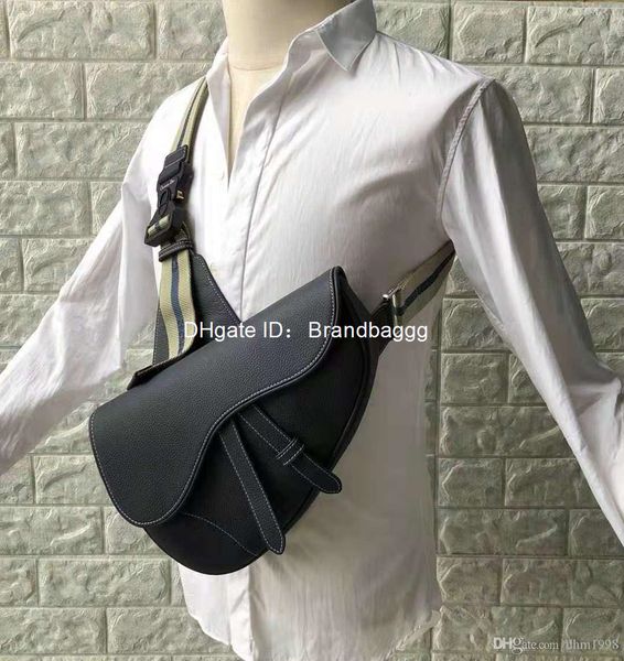 2020 fashion designer men and women fashion bag classic large capacity adjustable length men's and women's fashion vintage chest b
2020 fashion designer men and women fashion bag classic large capacity adjustable length men's and women's fashion vintage chest b