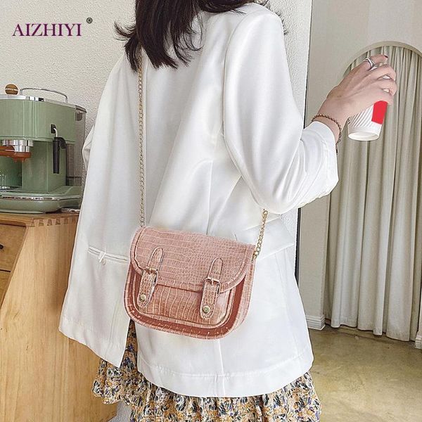 retro casual women totes shoulder bags female leather solid color chain handbag fashion exquisite shopping bag
retro casual women totes shoulder bags female leather solid color chain handbag fashion exquisite shopping bag