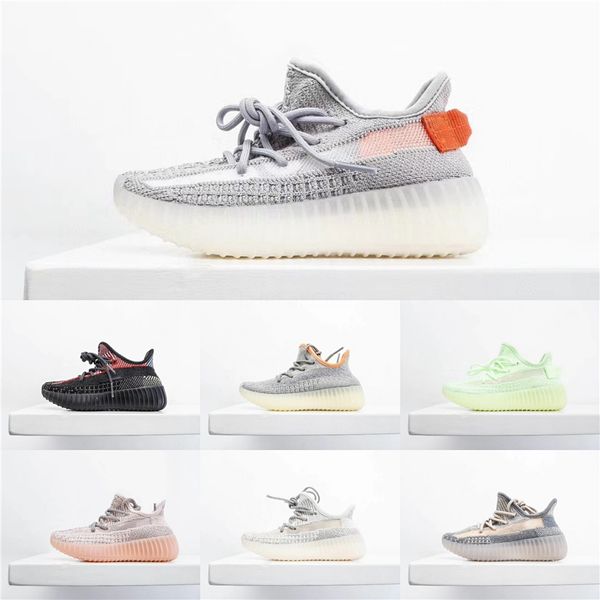 2020 детская обувь glow in the dark кроссовки static светоотражающие baby girl boy kanye west sneakers clay дизайнер спортивный тренер sport
2020 детская обувь glow in the dark кроссовки static светоотражающие baby girl boy kanye west sneakers clay дизайнер спортивный тренер sport