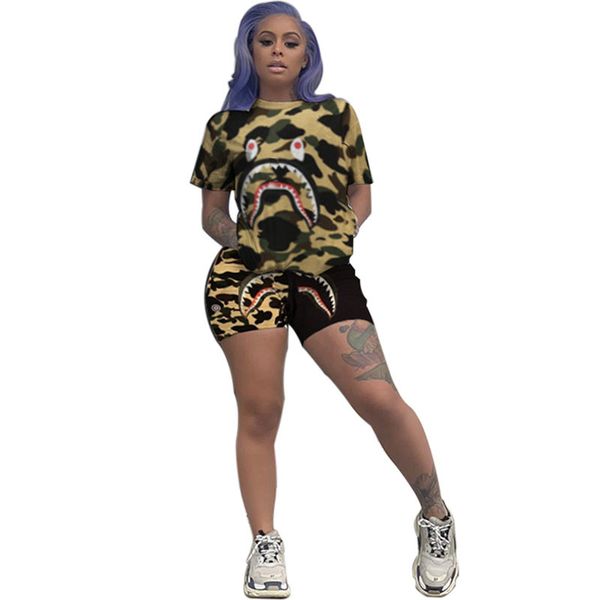 brand designer tracksuits women two piece sets summer outfits shark mouth print short sleeves luxury t shirt + short suit sportswear c7805
brand designer tracksuits women two piece sets summer outfits shark mouth print short sleeves luxury t shirt + short suit sportswear c7805