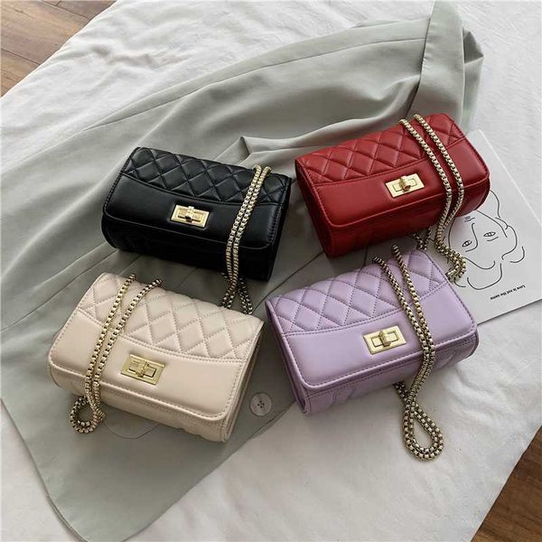 diamond lattice shoulder bag women travel bags chains quilted bag female luxury handbags women bags designer sac a main femme
diamond lattice shoulder bag women travel bags chains quilted bag female luxury handbags women bags designer sac a main femme