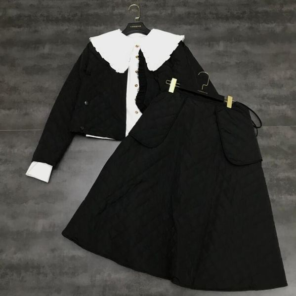 2019 fall winter new ruffle white shirt + long sleeve short cotton coat + calf-length skirt three piece set women fashion suit
2019 fall winter new ruffle white shirt + long sleeve short cotton coat + calf-length skirt three piece set women fashion suit