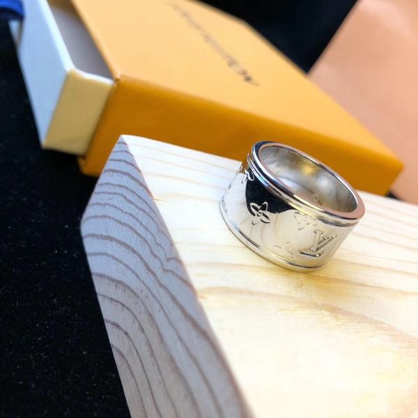 2020 luxurious qualtiy ring with stamp charm ring women and man jewelry christmas day jewelry gift ps6509, Silver
2020 luxurious qualtiy ring with stamp charm ring women and man jewelry christmas day jewelry gift ps6509, Silver