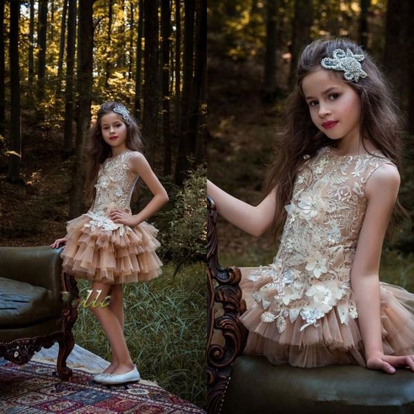 2020 champagne girls pageant dresses with jewel neck sleeveless ruffles skirt backless mini flower girl dresses for weddings, White;blue
2020 champagne girls pageant dresses with jewel neck sleeveless ruffles skirt backless mini flower girl dresses for weddings, White;blue