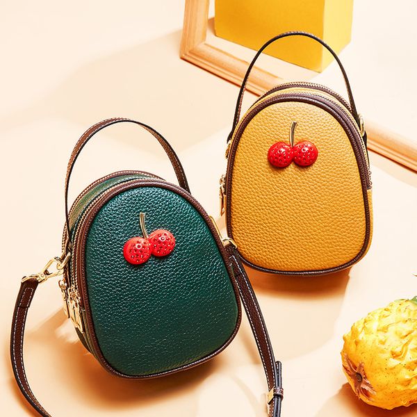 2020 новая женская сумка кожаная сумка на плечо женская мода messenger хит цвет сумки вишня 
2020 новая женская сумка кожаная сумка на плечо женская мода messenger хит цвет сумки вишня