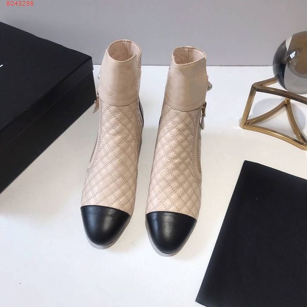 brand retro ultra ankle boots real leather womens designers shoes boots for ladies fall winter pearl boots , size :35-41, Black
brand retro ultra ankle boots real leather womens designers shoes boots for ladies fall winter pearl boots , size :35-41, Black