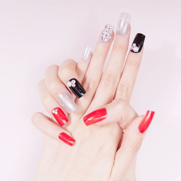 28- black and red romantic wear nail art bride's nail art piece fake nails patch art, Red;gold
28- black and red romantic wear nail art bride's nail art piece fake nails patch art, Red;gold