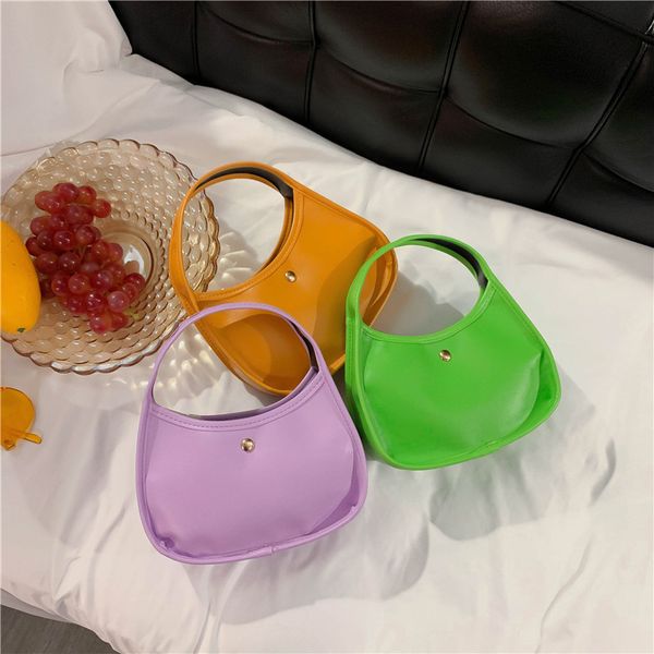 2020 new female bag shoulder bag solid color female color used wild semicircular armpit portable small
2020 new female bag shoulder bag solid color female color used wild semicircular armpit portable small