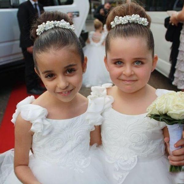 2019 flower girls dresses for weddings scoop ruffles lace tulle pearls backless princess kids birthday party dresses, White;blue
2019 flower girls dresses for weddings scoop ruffles lace tulle pearls backless princess kids birthday party dresses, White;blue