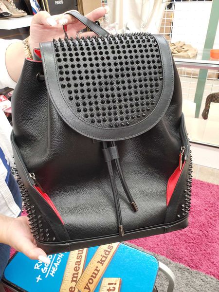 men women designer backpacks cover red bottom backpack genuine leather rivet school bags big size
men women designer backpacks cover red bottom backpack genuine leather rivet school bags big size