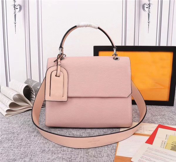 brand new women's bags european and american fashion designer shell bag leather chain a large number of discounts
brand new women's bags european and american fashion designer shell bag leather chain a large number of discounts