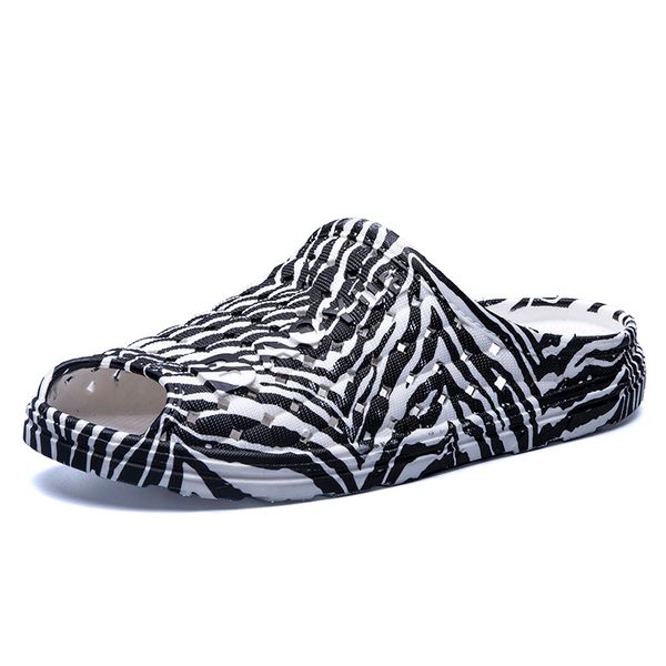 2020 new summer sandals men mesh shoes mules clogs breathable beach slippers male water hollow aqua wading chaussure homme 40-44 
2020 new summer sandals men mesh shoes mules clogs breathable beach slippers male water hollow aqua wading chaussure homme 40-44