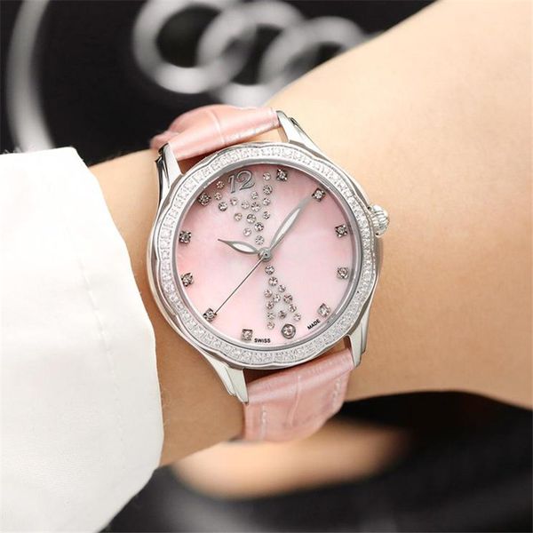 8 стилей женщина дизайнер роскошные часы Алмаз ледяной часы золото серебро мода к
8 стилей женщина дизайнер роскошные часы Алмаз ледяной часы золото серебро мода к