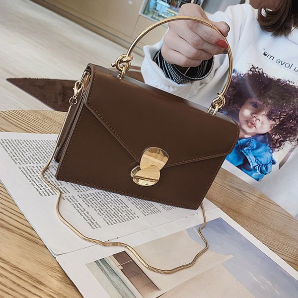 fashion metal handle women's handbags wild hardware lock sewing seam chain crossbody bags ladies flap clutch crossbody bag
fashion metal handle women's handbags wild hardware lock sewing seam chain crossbody bags ladies flap clutch crossbody bag