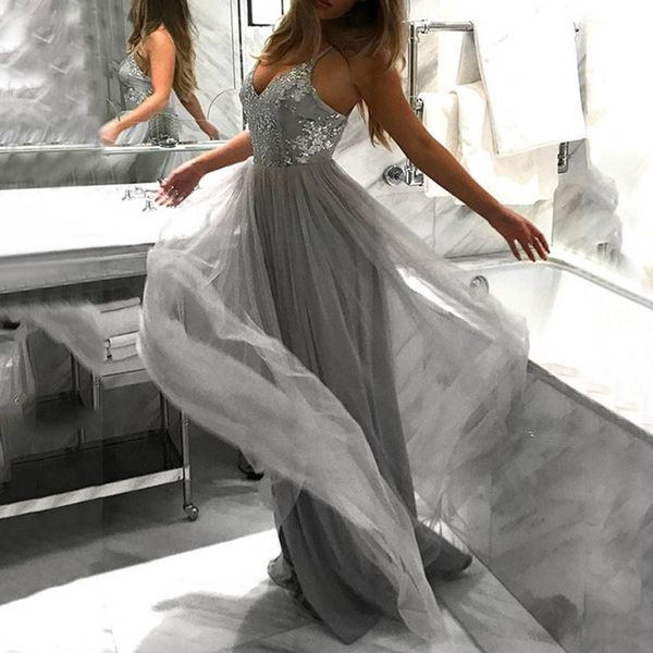 summer 2019 new women v neck maxi sequin spaghetti strap cocktail prom gown brilliant dress female elegant streetwear, Black;gray
summer 2019 new women v neck maxi sequin spaghetti strap cocktail prom gown brilliant dress female elegant streetwear, Black;gray