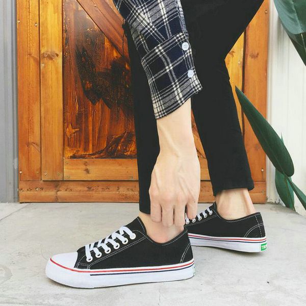 sneakers lovers black white red green men canvas shoes fashion low boys students casual flats shoes breathable vv-7070
sneakers lovers black white red green men canvas shoes fashion low boys students casual flats shoes breathable vv-7070