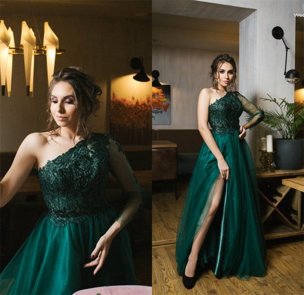 2022 dark green evening dresses one-shoulder high-split appliqued beaded tulle prom dress ruched sweep train long party gown, Black;red
2022 dark green evening dresses one-shoulder high-split appliqued beaded tulle prom dress ruched sweep train long party gown, Black;red