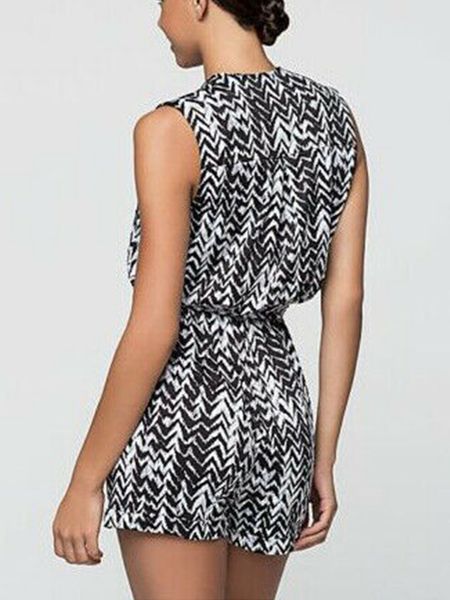 women sleeveless black stripe buttons decor summer playsuit jumpsuit romper, Black;white
women sleeveless black stripe buttons decor summer playsuit jumpsuit romper, Black;white
