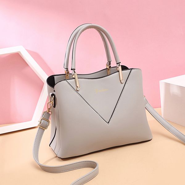 women's bags 2020 new women's elegant stereotypes fashion ladies slung shoulder bag pu leather
women's bags 2020 new women's elegant stereotypes fashion ladies slung shoulder bag pu leather