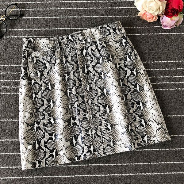 2019 autumn women's high-waist real leather skirts brand new sheepskin leather a-line skirt a957, Black
2019 autumn women's high-waist real leather skirts brand new sheepskin leather a-line skirt a957, Black
