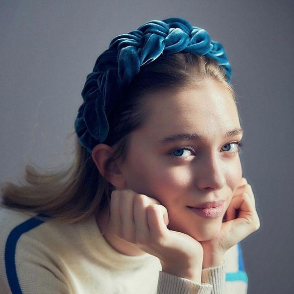 3cm wide women plain braided design hairbands retro velvet hair hoop headband hair accessories solid color braid headwear
3cm wide women plain braided design hairbands retro velvet hair hoop headband hair accessories solid color braid headwear