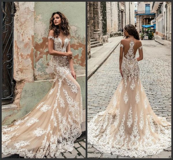 2019 new champagne julie vino wedding dresses off shoulder deep plunging neckline bridal gowns sweep train lace wedding dress custom made, White
2019 new champagne julie vino wedding dresses off shoulder deep plunging neckline bridal gowns sweep train lace wedding dress custom made, White
