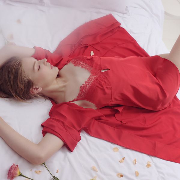 summer nightdress women long sleeve nightgown sleepwear suit home dress lace silk sling dress two suits solid robe set, Black;red
summer nightdress women long sleeve nightgown sleepwear suit home dress lace silk sling dress two suits solid robe set, Black;red