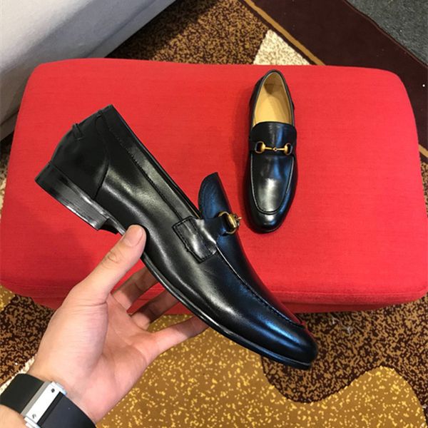 2019 Italian Luxury brand designer for men's wear, imported Italian super fiber second layer leather casual shoes, men's casual dress shoes
2019 Italian Luxury brand designer for men's wear, imported Italian super fiber second layer leather casual shoes, men's casual dress shoes