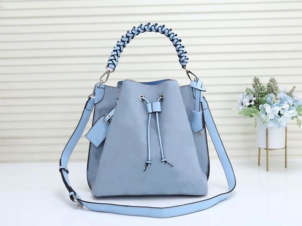 топ дизайнерская сумка muria tote сумки женские наплечные сумки женские наплечные сумки курьерские сумки кошелек из натуральной кожи дизайне
топ дизайнерская сумка muria tote сумки женские наплечные сумки женские наплечные сумки курьерские сумки кошелек из натуральной кожи дизайне