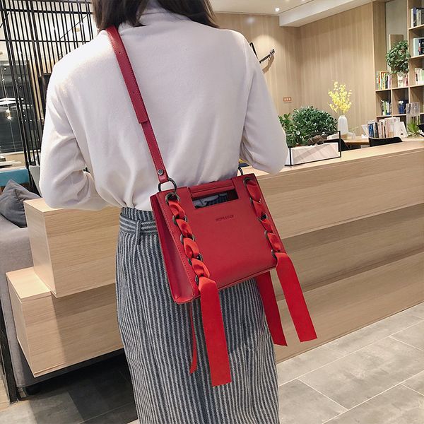 korean rivet bag 2020 new fashion women's bag women's shoulder messenger handbag tote bags for women
korean rivet bag 2020 new fashion women's bag women's shoulder messenger handbag tote bags for women