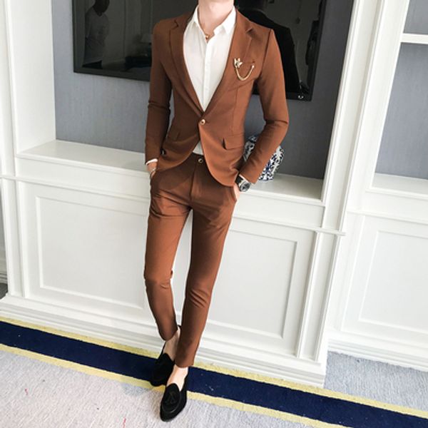 2018 spring and autumn england suit male korean version of the slim groom wedding dress business casual suit male two-piece, White;black
2018 spring and autumn england suit male korean version of the slim groom wedding dress business casual suit male two-piece, White;black