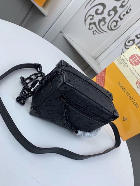 Новый роскошный 5A моды L сумки для женщин Наклонная Crossbody Сумки Классический V Дамы сумки посыльного одного плеча Сумка # 2564
Новый роскошный 5A моды L сумки для женщин Наклонная Crossbody Сумки Классический V Дамы сумки посыльного одного плеча Сумка # 2564