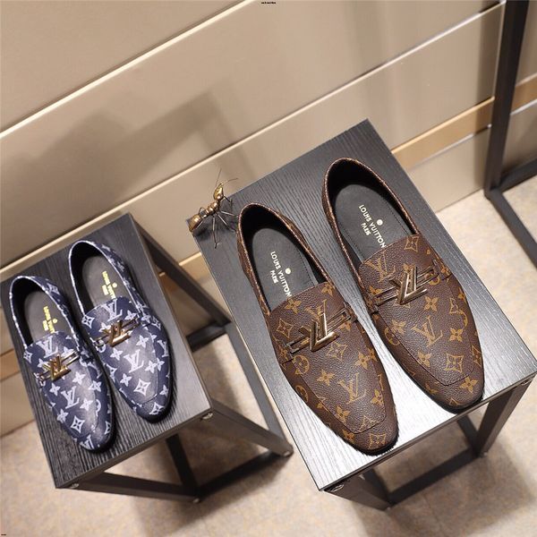 2019 men loafers flats luxury designers slip on tassel black dress shoes for business
2019 men loafers flats luxury designers slip on tassel black dress shoes for business